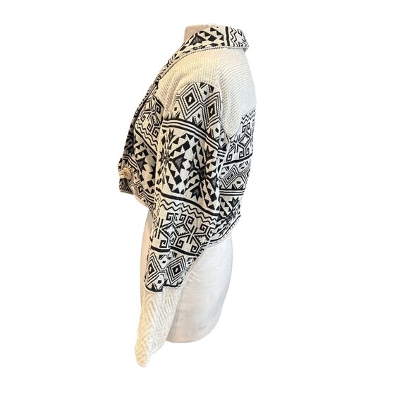 Black & White Geometric Print Cropped Jacket With Shawl Collar & Wide Sleeves  1 - Picture 2 of 10